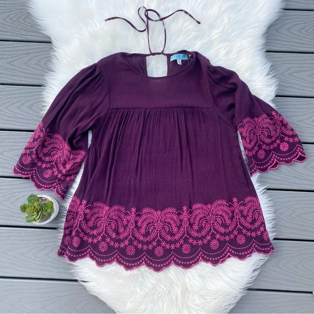 Embroidered Short Sleeve Top - Picture 1 of 3
